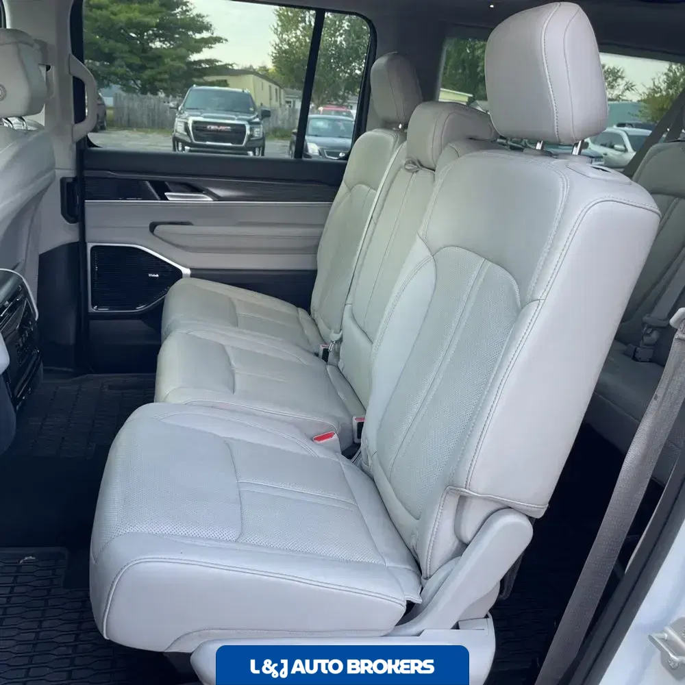 2024 Jeep Wagoneer L Series III