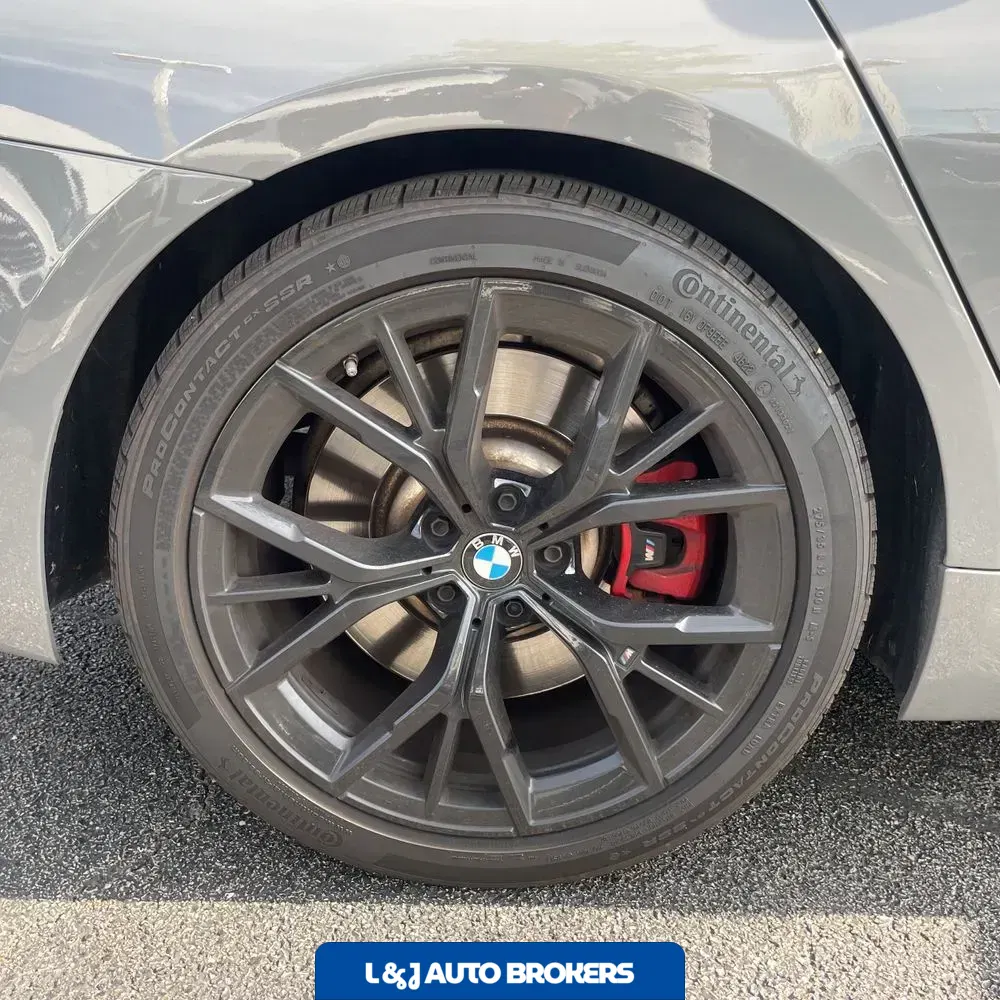 2022 BMW 5-Series M550xi
