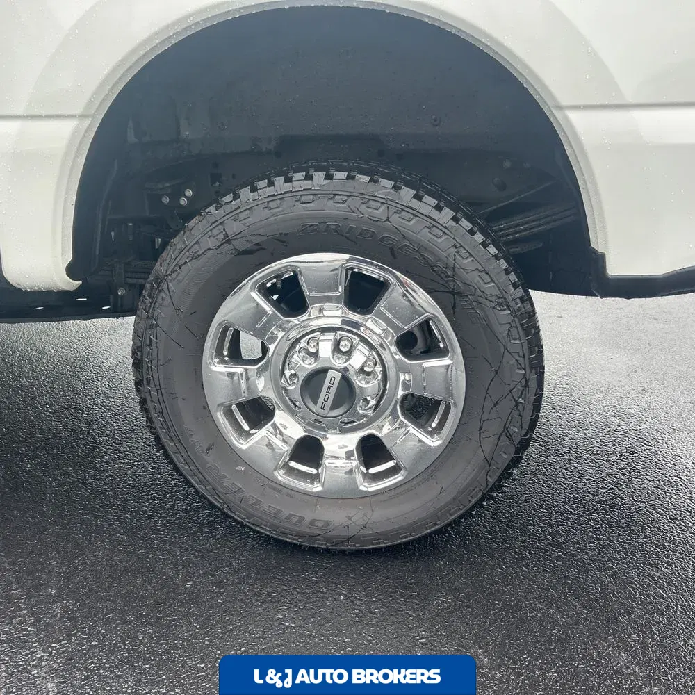 2025 Ford F-350 Super Duty Lariat