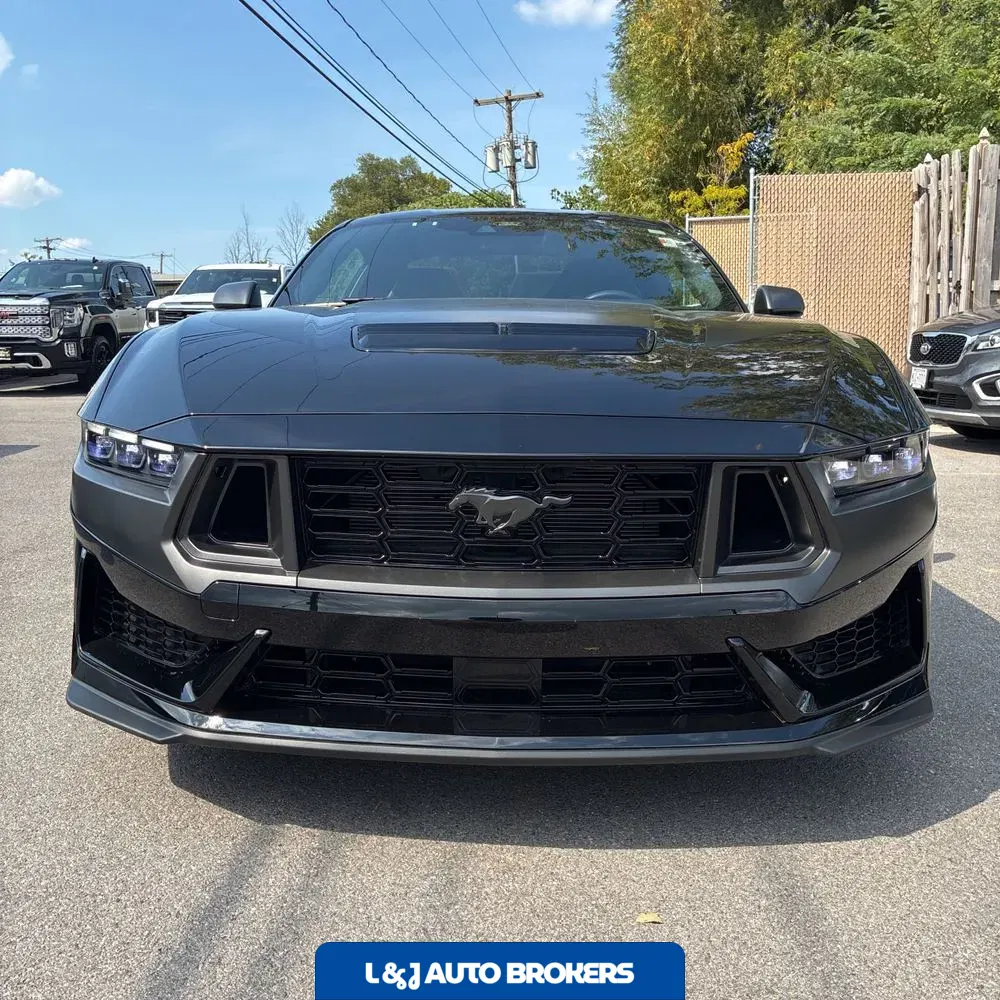 2024 Ford Mustang Dark Horse