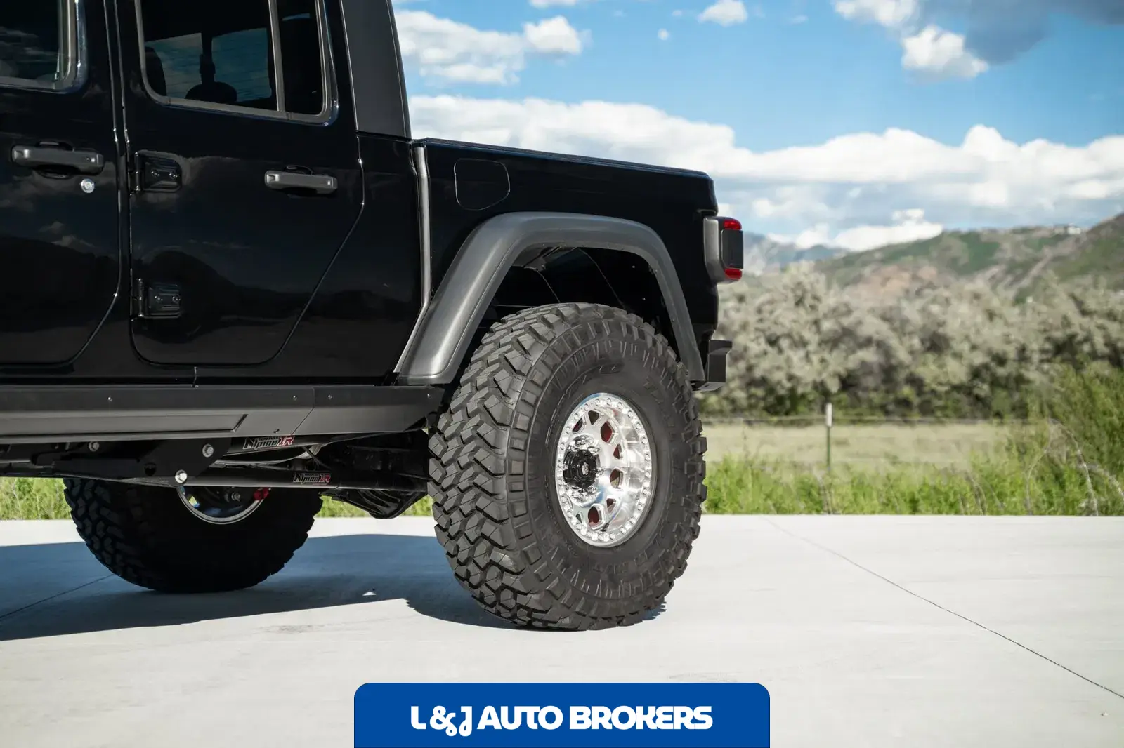 Hellcat-Powered 2023 Jeep Gladiator Rubicon by America’s Most Wanted 4×4