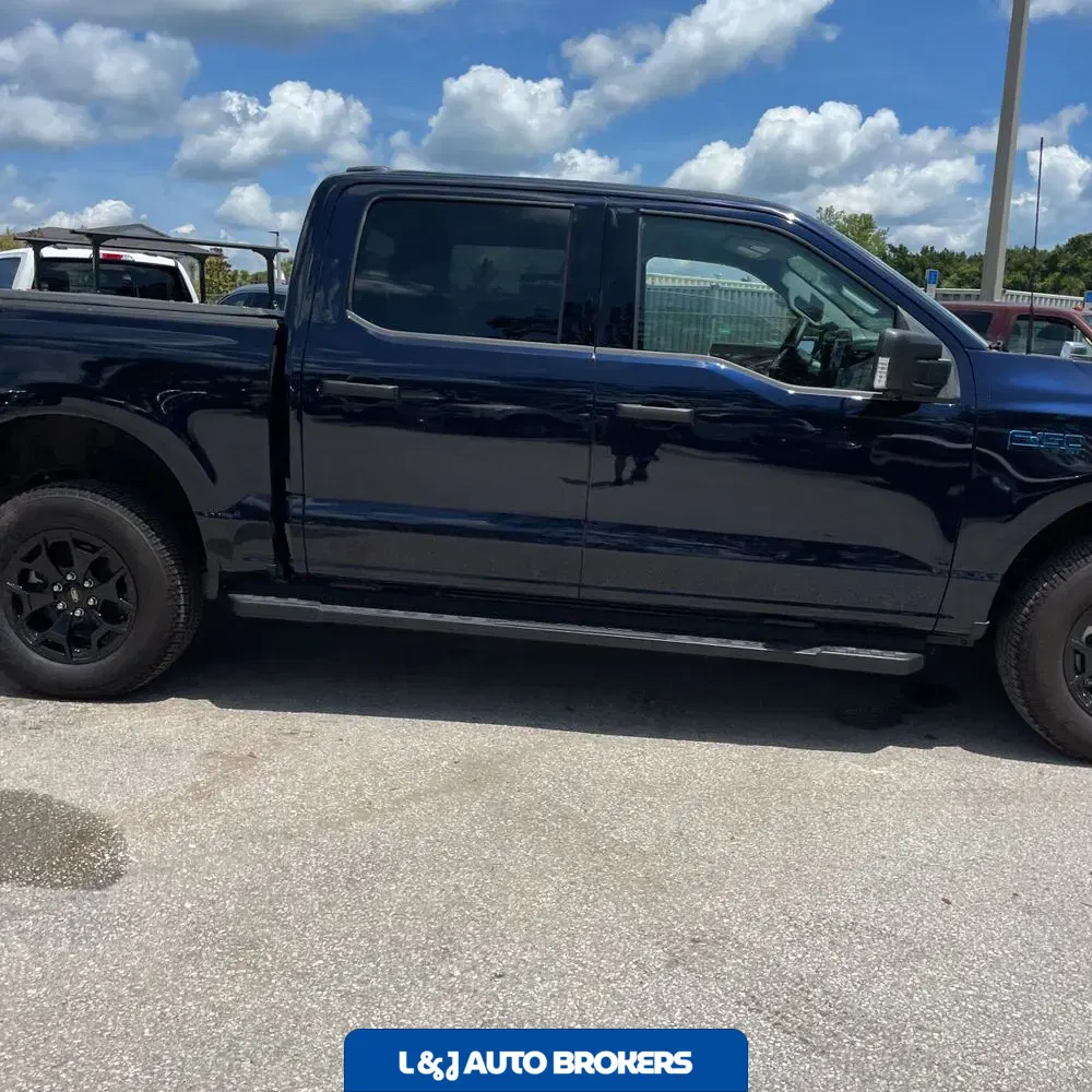 2025 Ford F-150 Lightning XLT