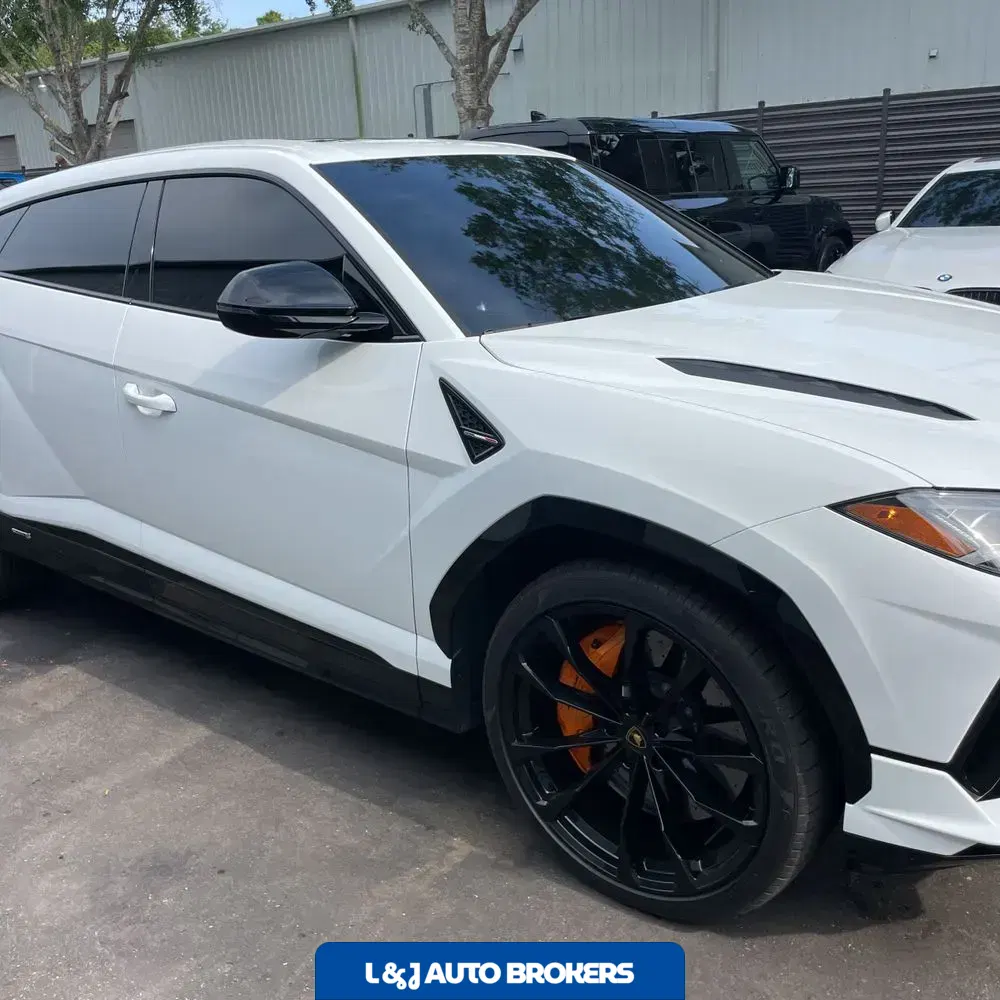 2023 Lamborghini Urus S