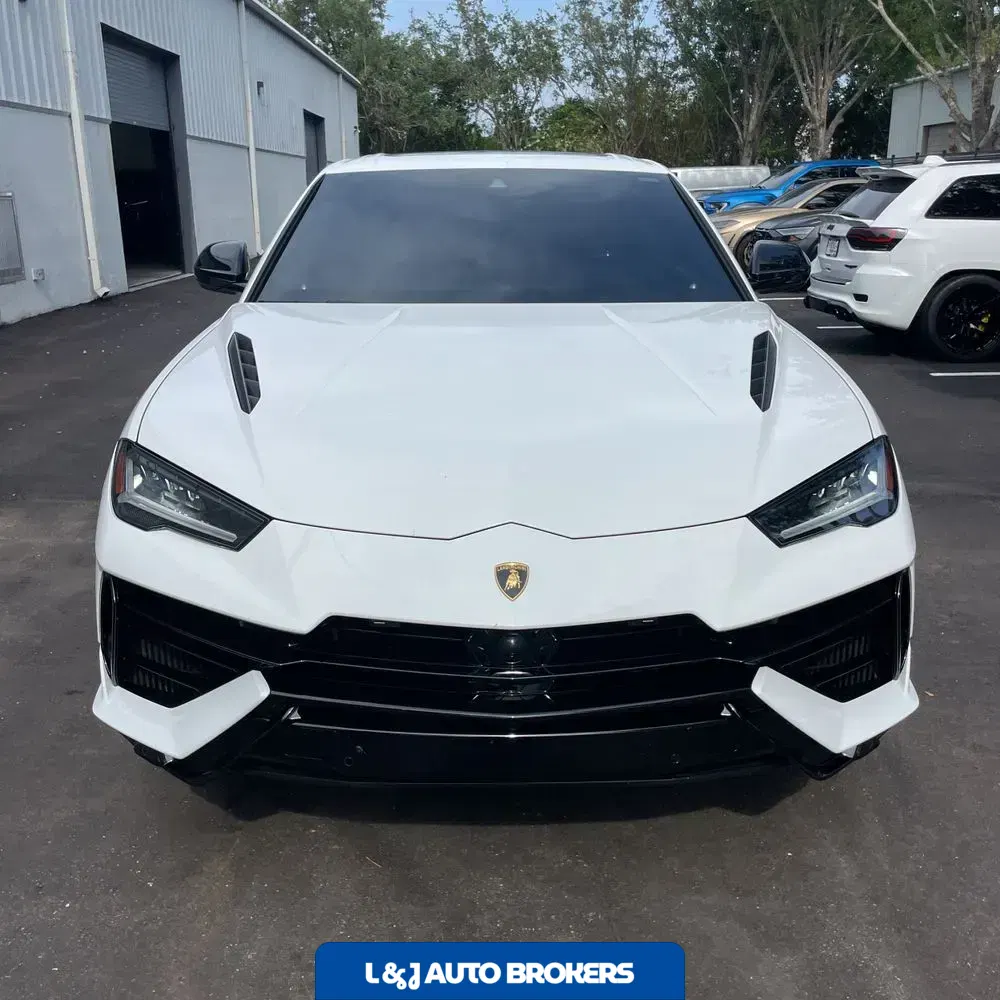 2023 Lamborghini Urus S