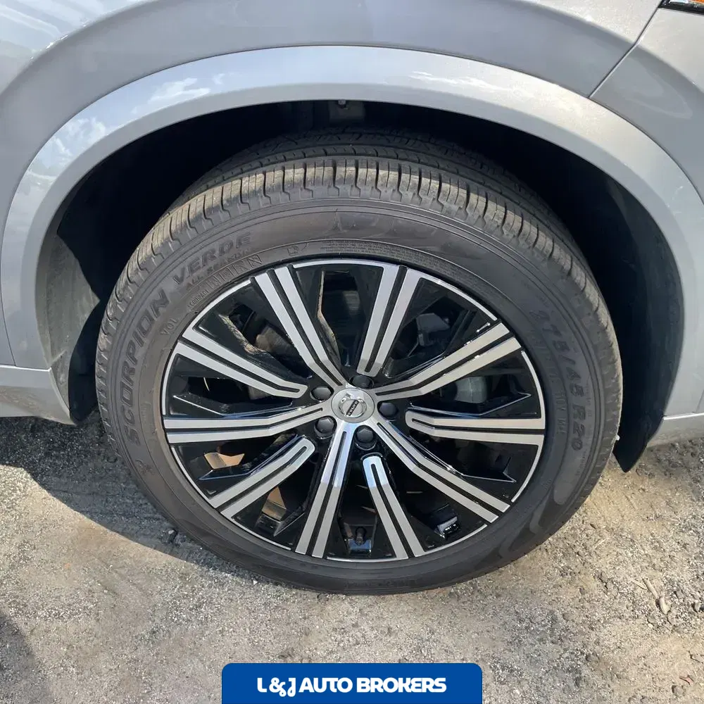 2025 Volvo XC90 2025.5 B6 - Plus