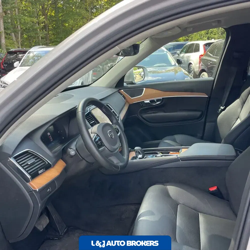 2025 Volvo XC90 2025.5 B6 - Plus