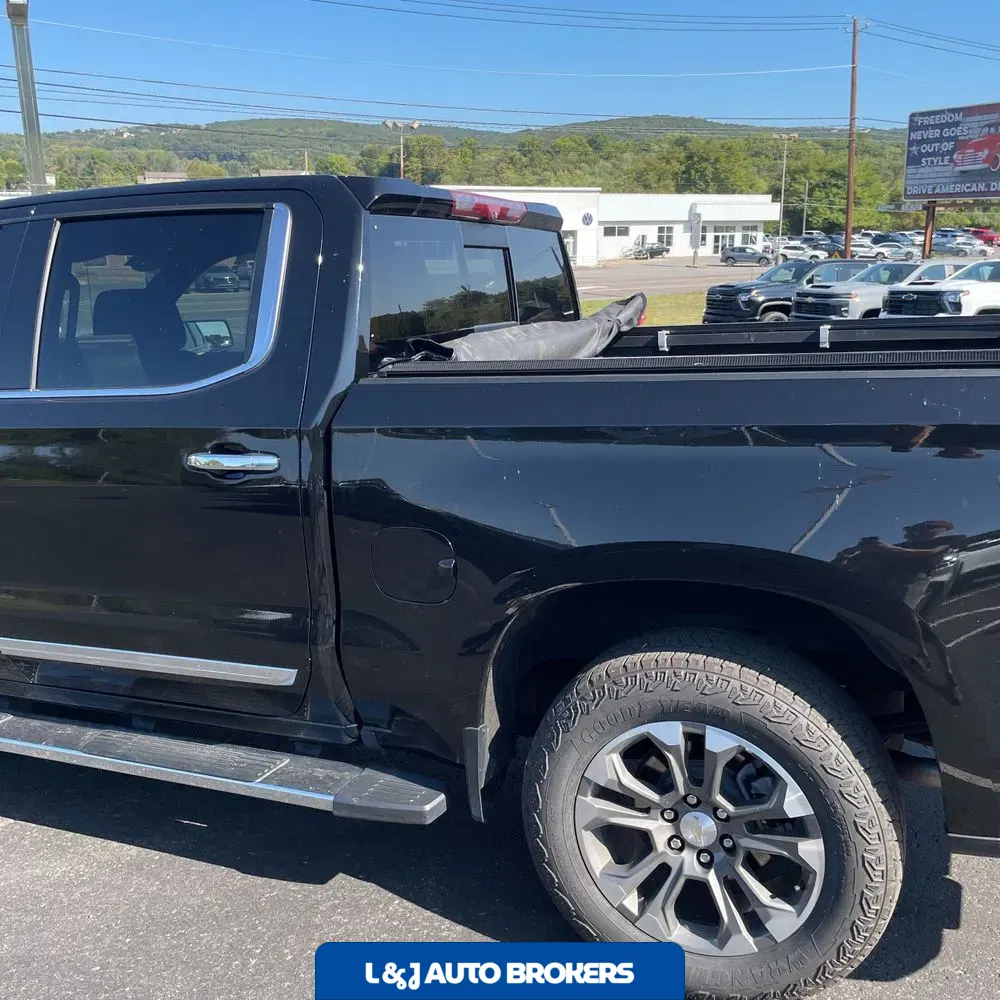 2023 Chevrolet Silverado 1500 High Country