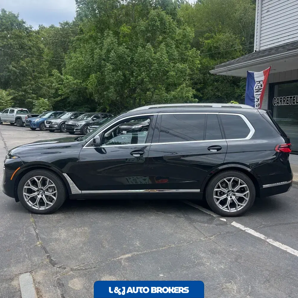2025 BMW X7 XDrive40i
