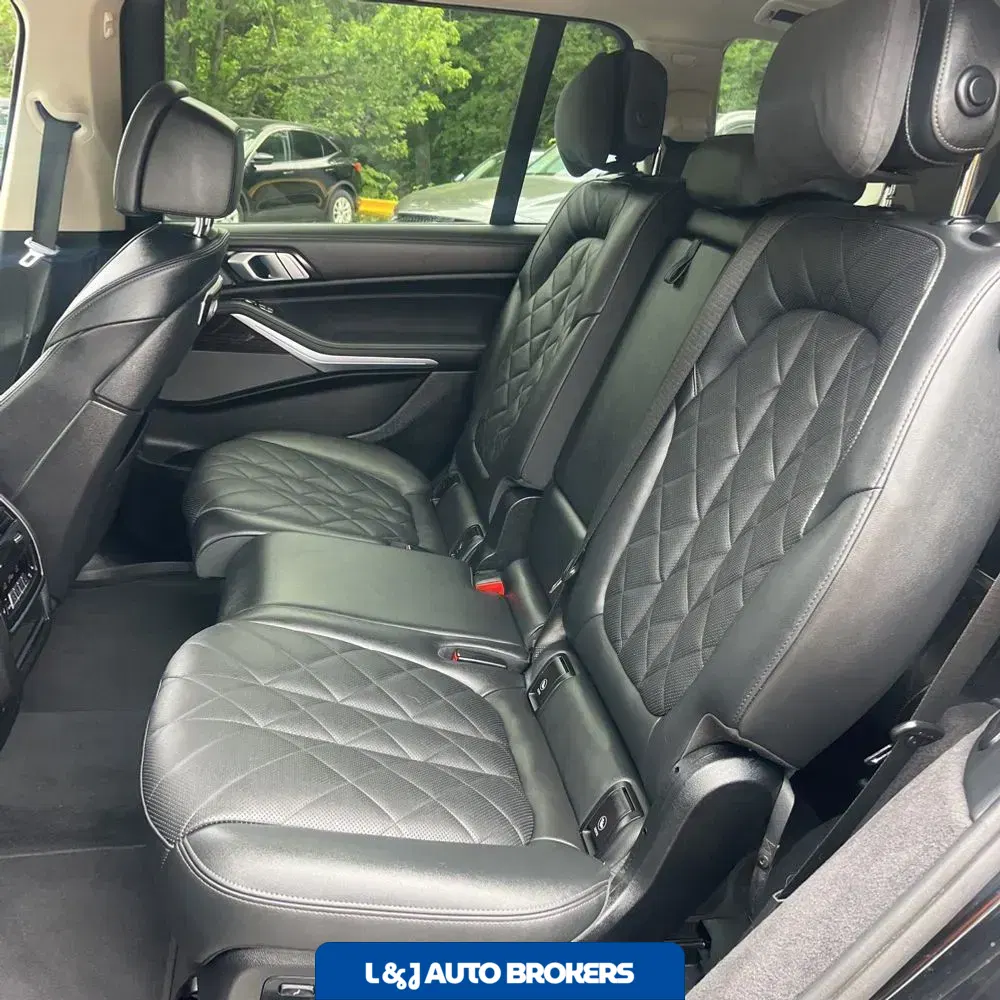 2025 BMW X7 XDrive40i