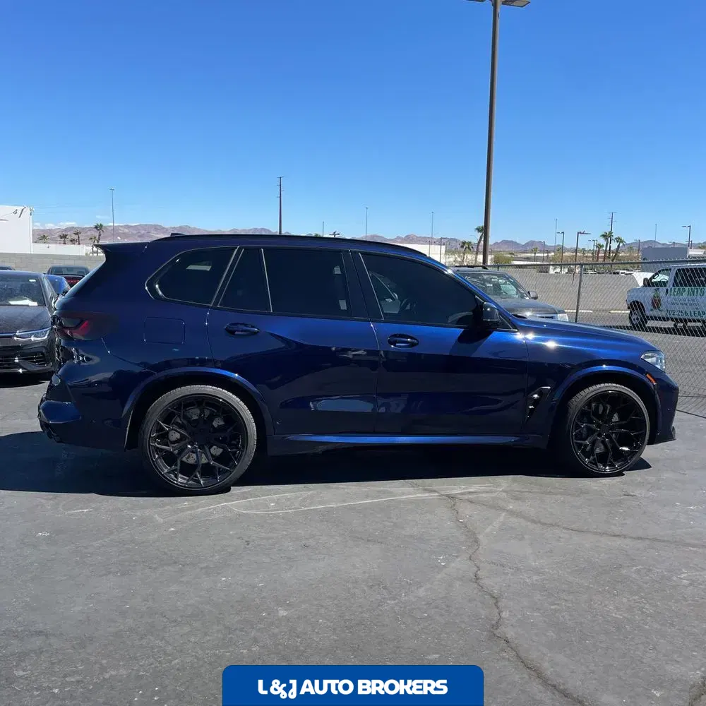 2022 BMW X5 M