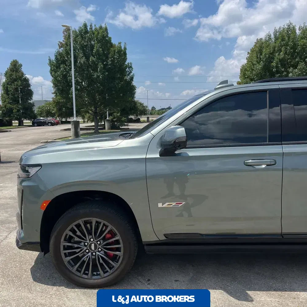 2023 Cadillac Escalade-V ESV Base