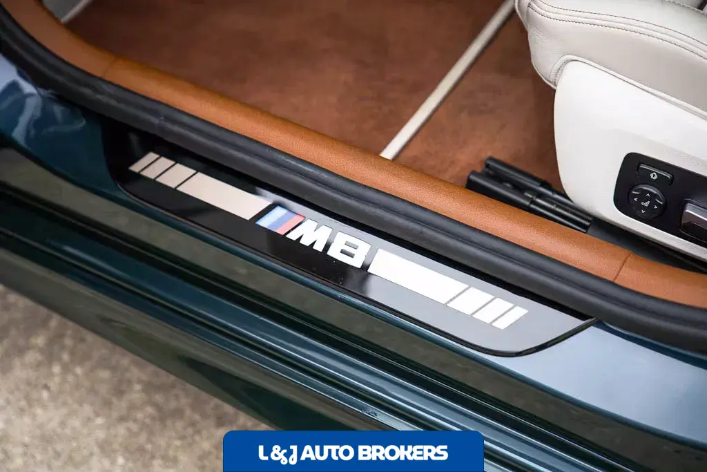 2020 BMW M8 First Edition 1/400