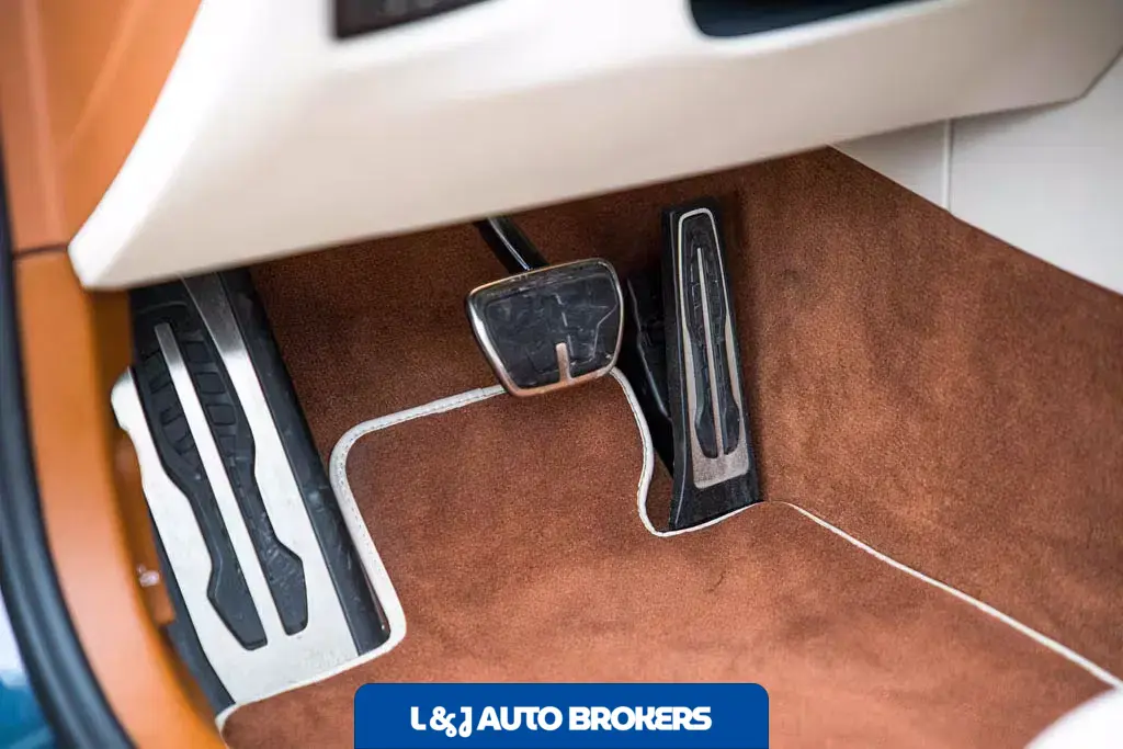 2020 BMW M8 First Edition 1/400