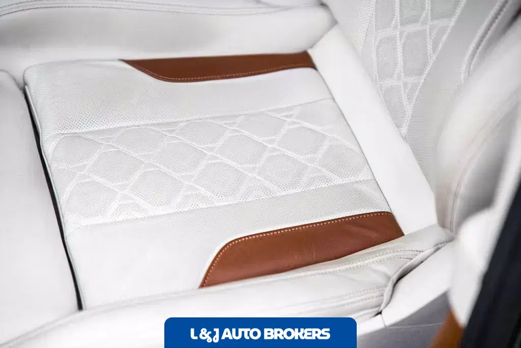 2020 BMW M8 First Edition 1/400