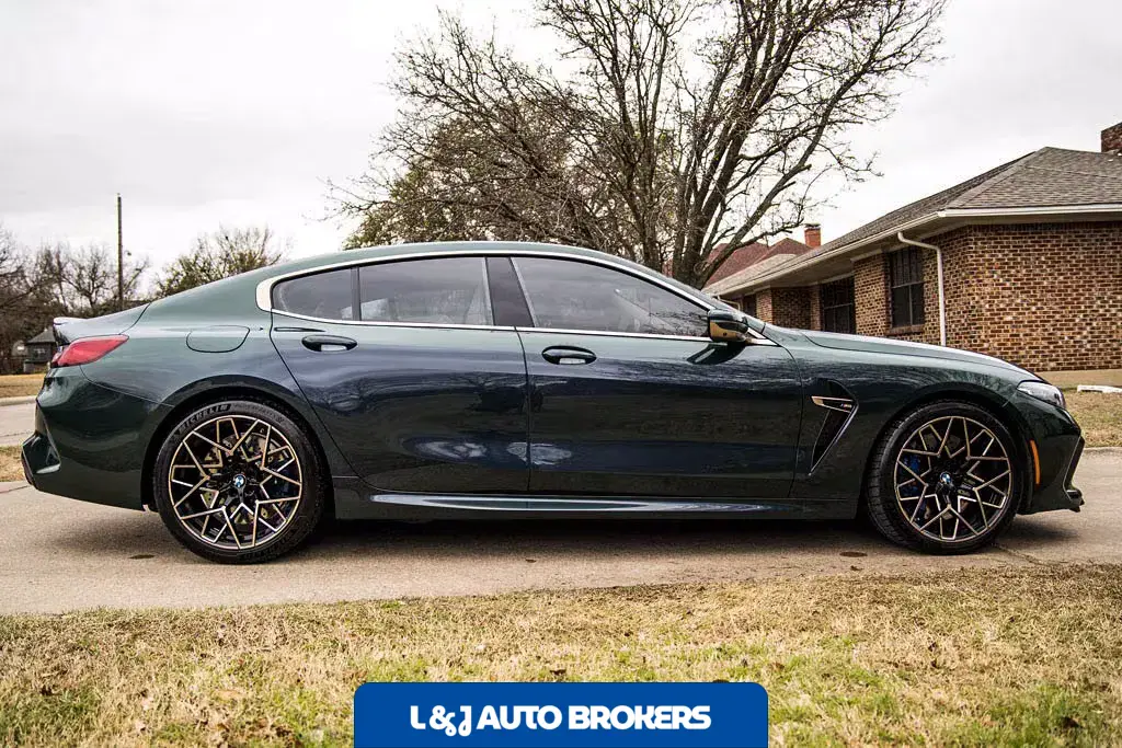2020 BMW M8 First Edition 1/400