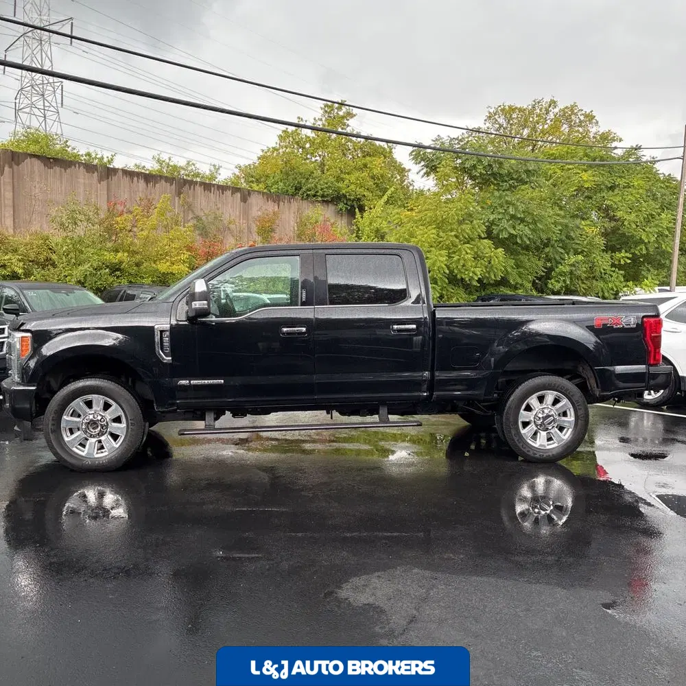 2019 Ford F250 S/D Platinum