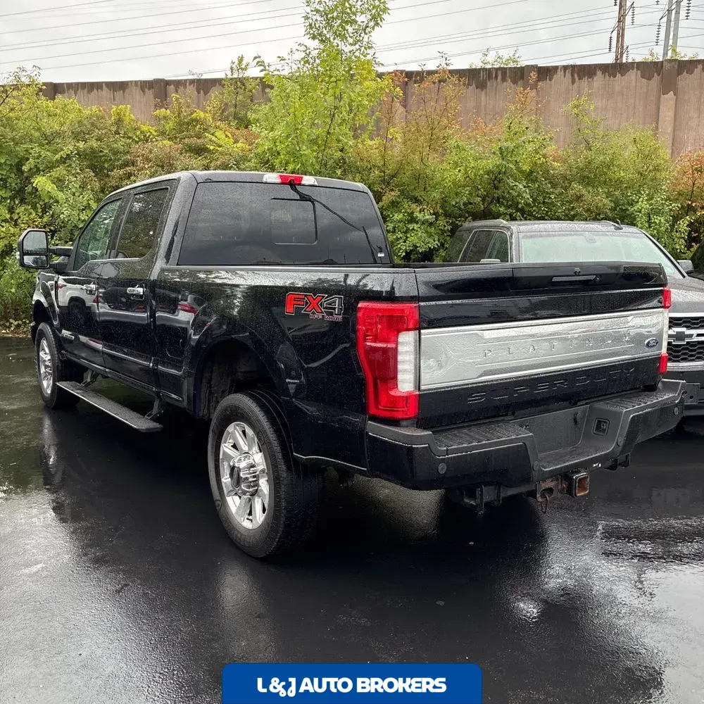 2019 Ford F250 S/D Platinum