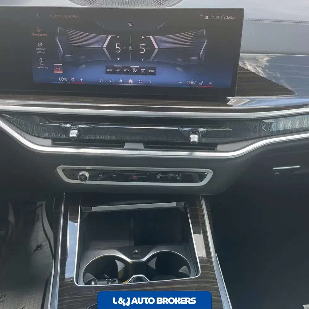 2025 BMW X7 XDrive40i