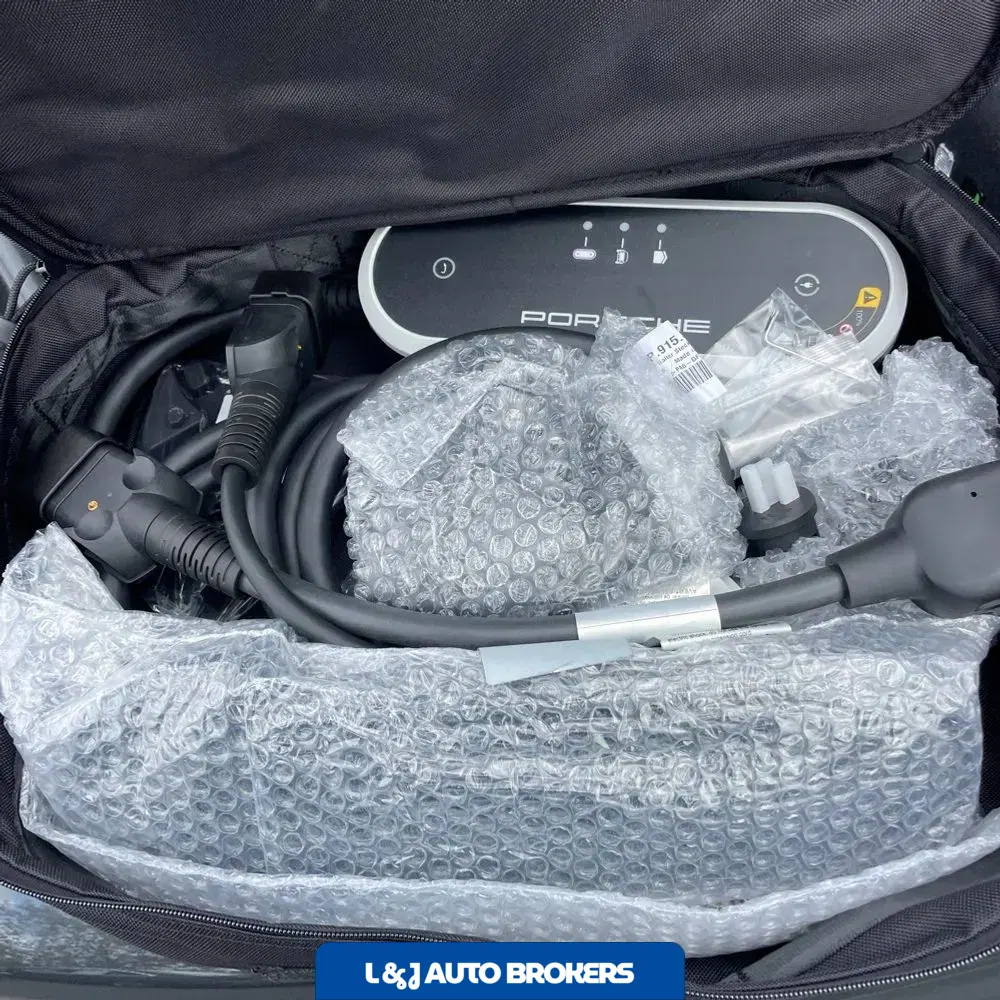 2024 Porsche Macan EV 4