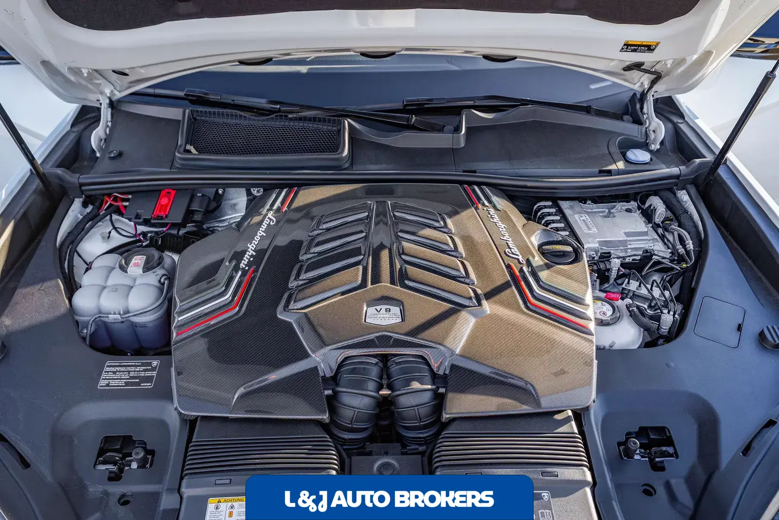 2025 Lamborghini Urus SE