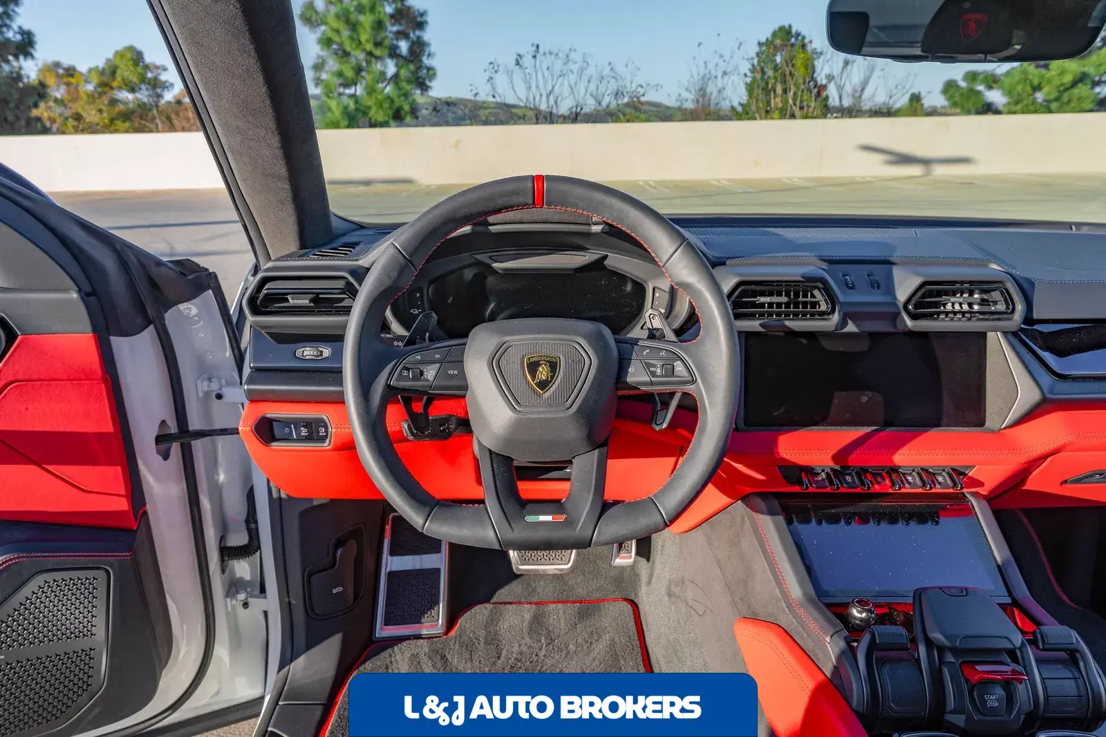 2025 Lamborghini Urus SE