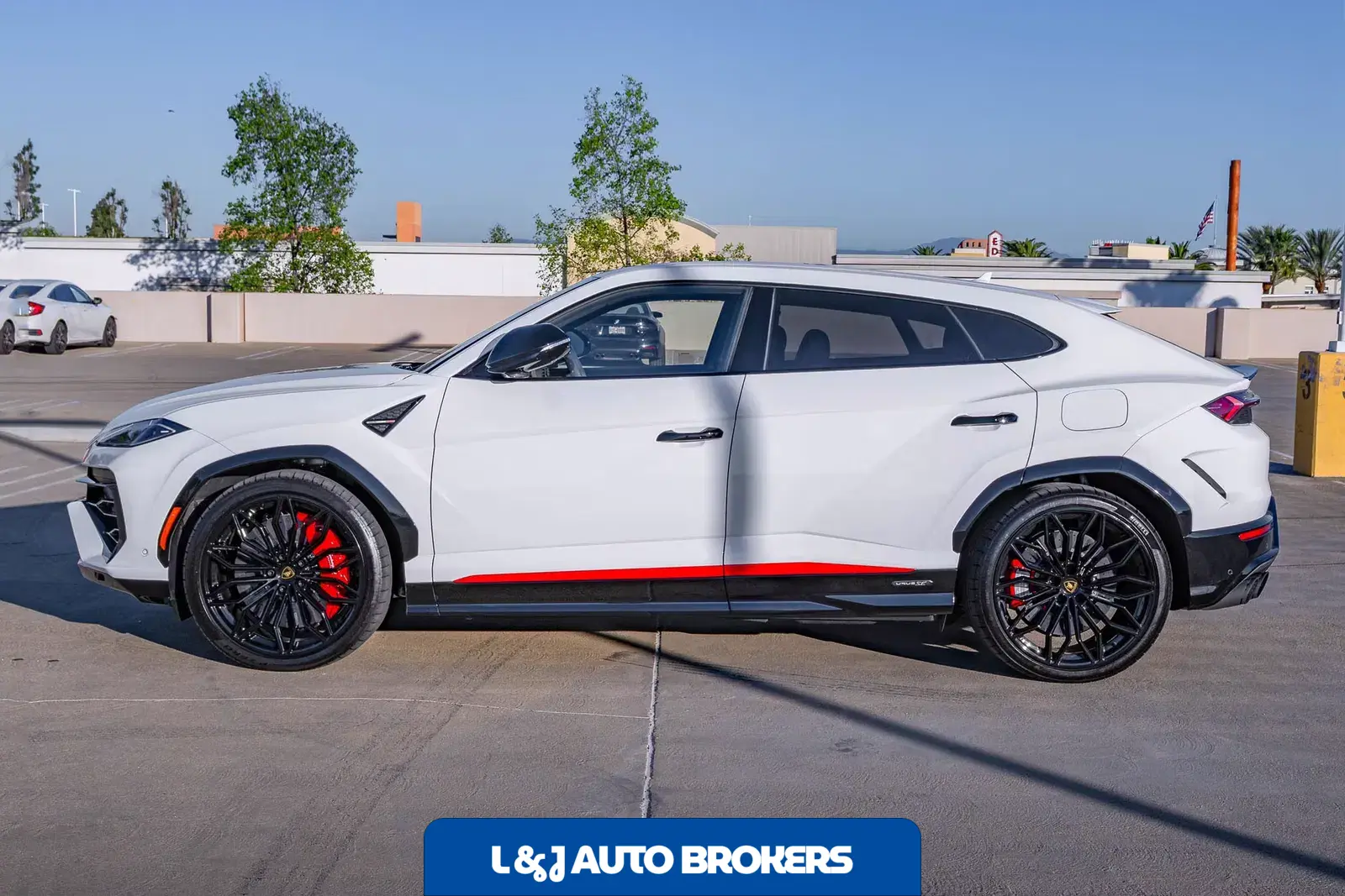 2025 Lamborghini Urus SE