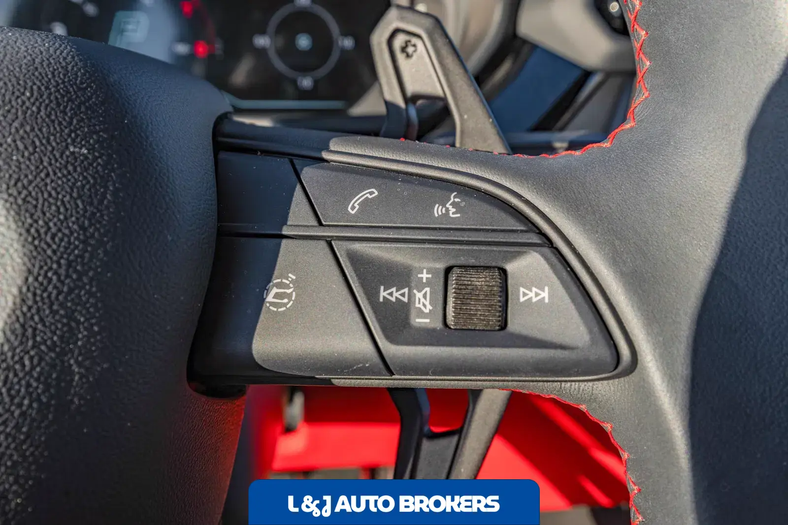 2025 Lamborghini Urus SE