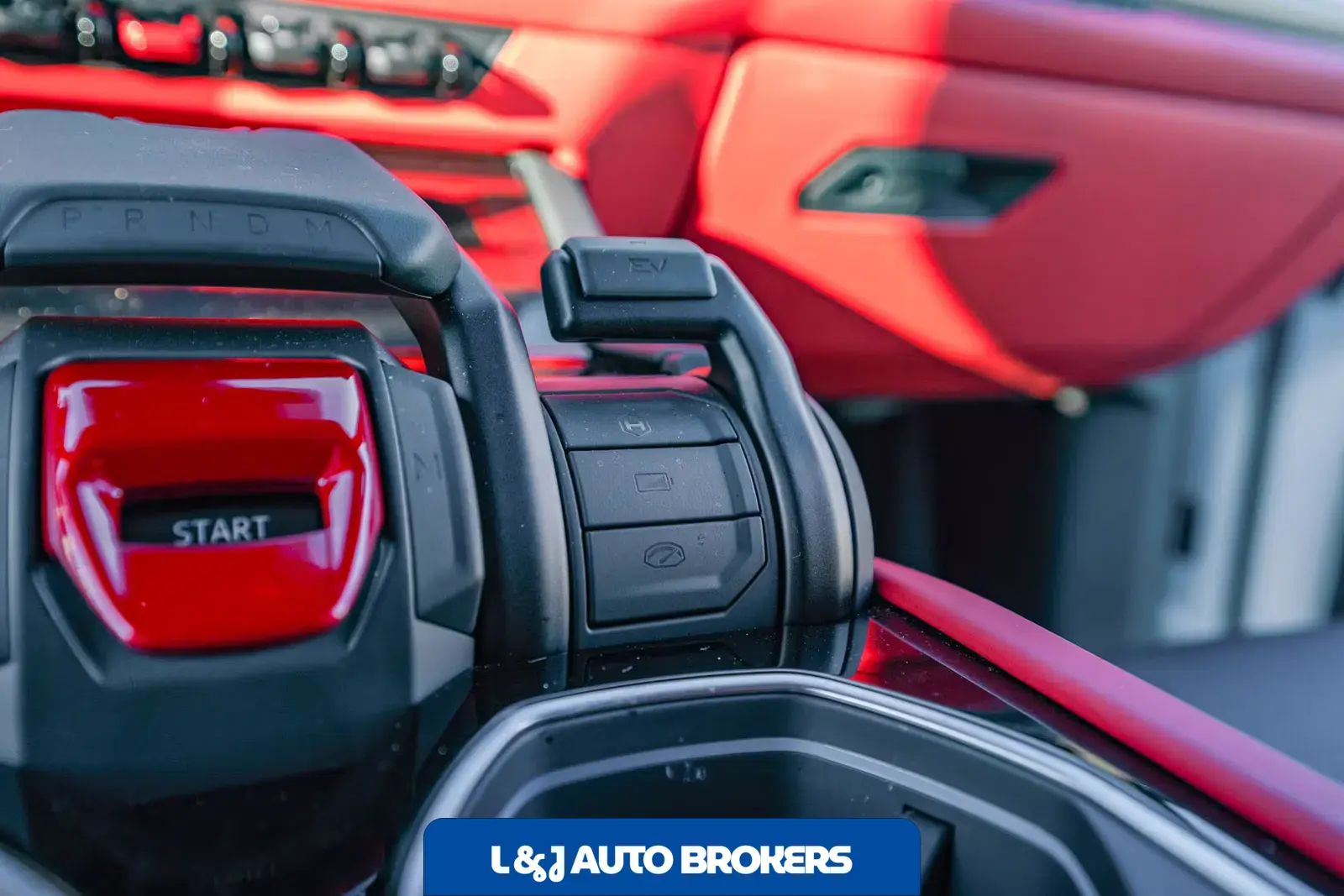 2025 Lamborghini Urus SE