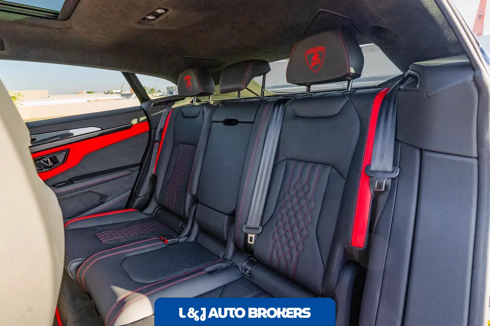 2025 Lamborghini Urus SE