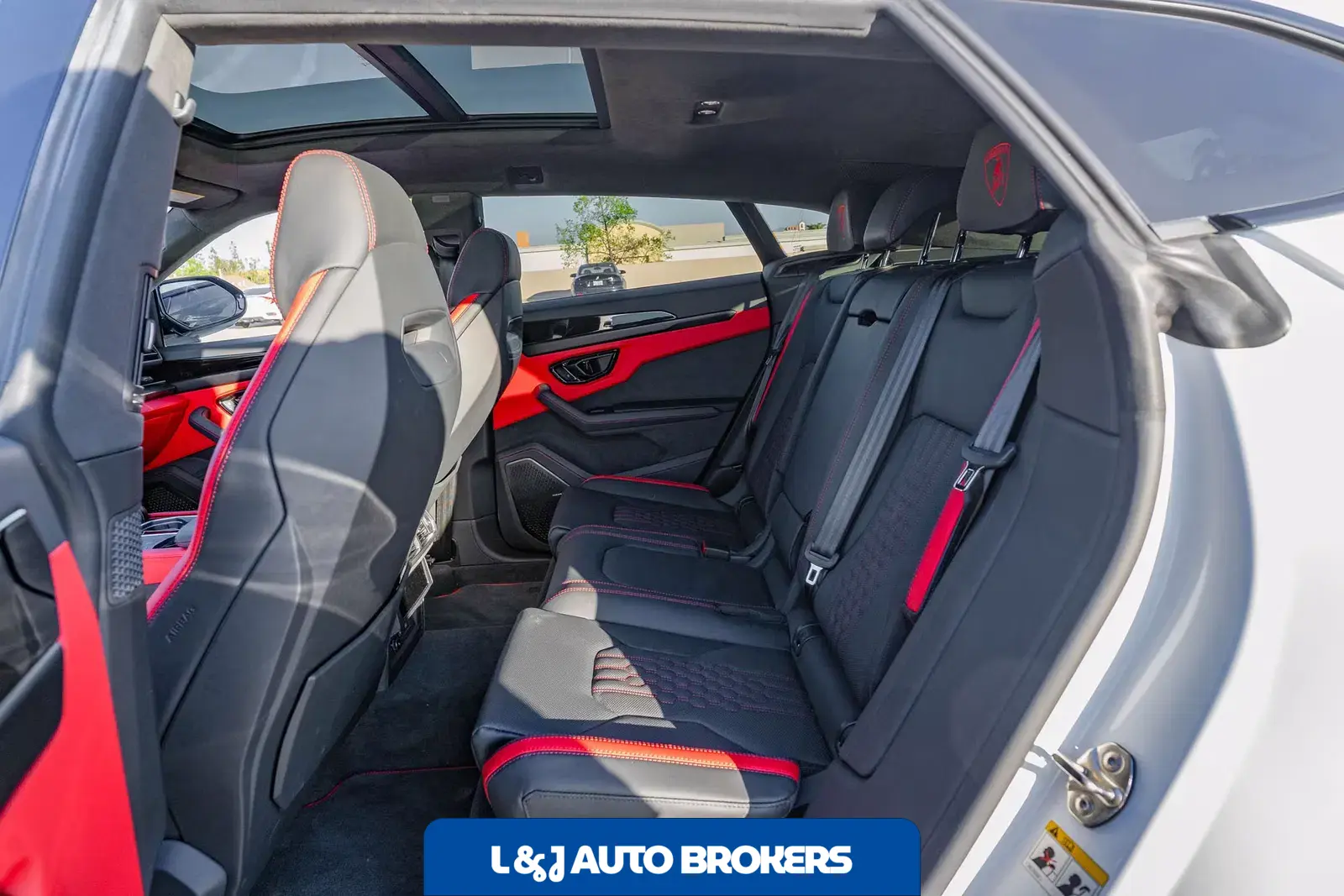 2025 Lamborghini Urus SE