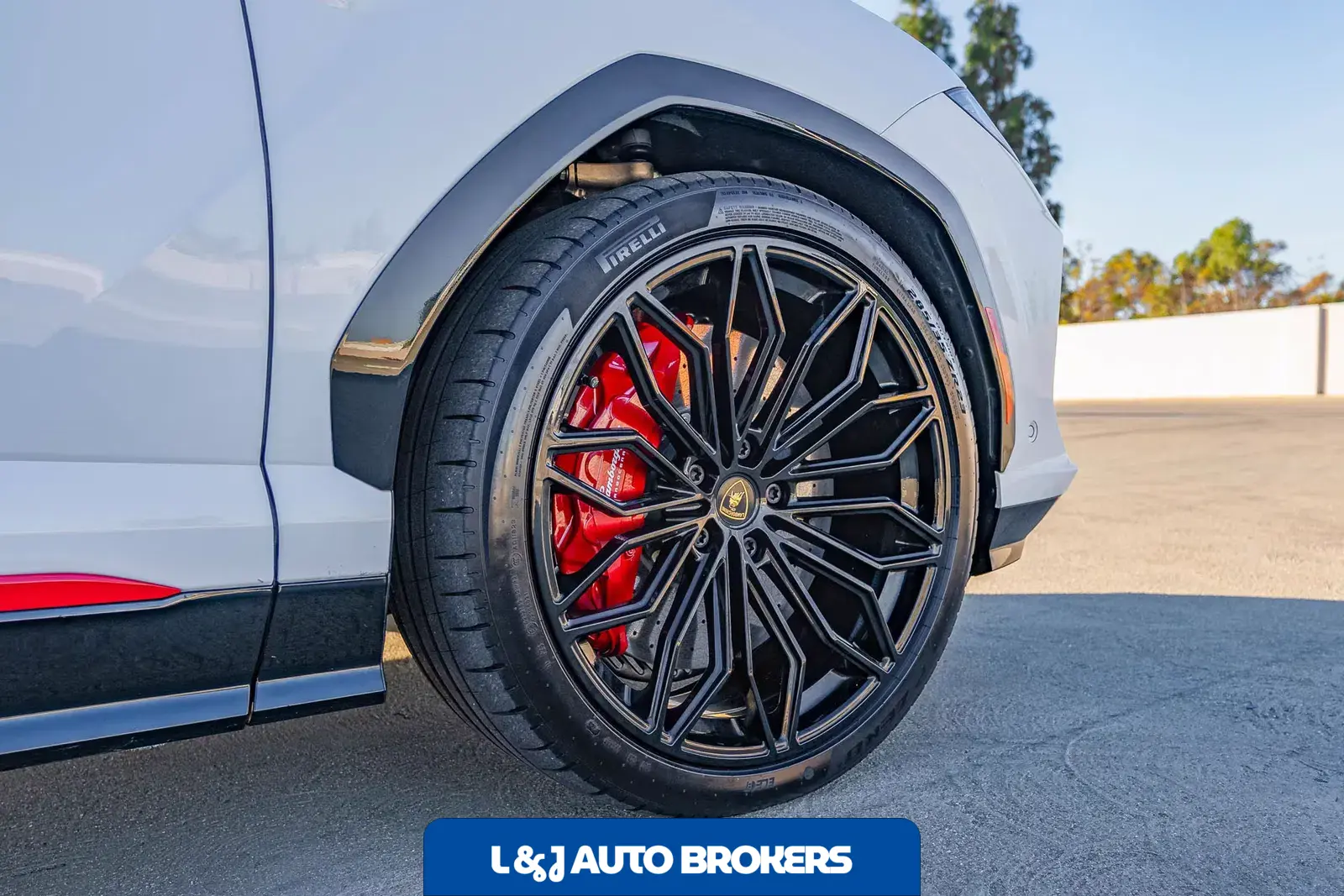 2025 Lamborghini Urus SE