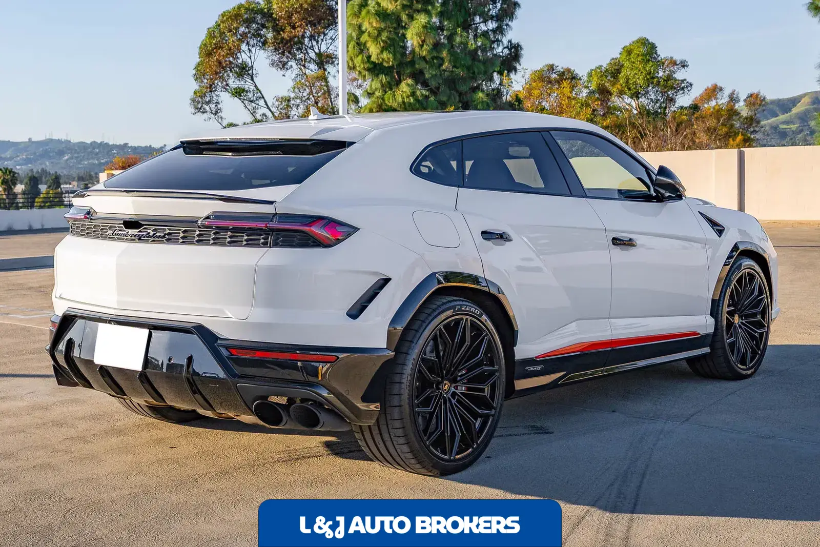 2025 Lamborghini Urus SE