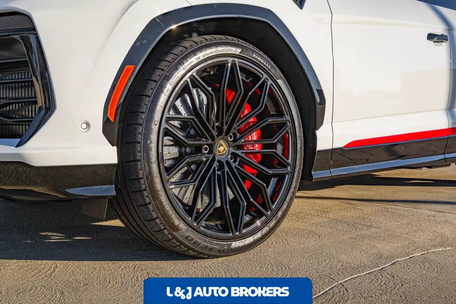 2025 Lamborghini Urus SE