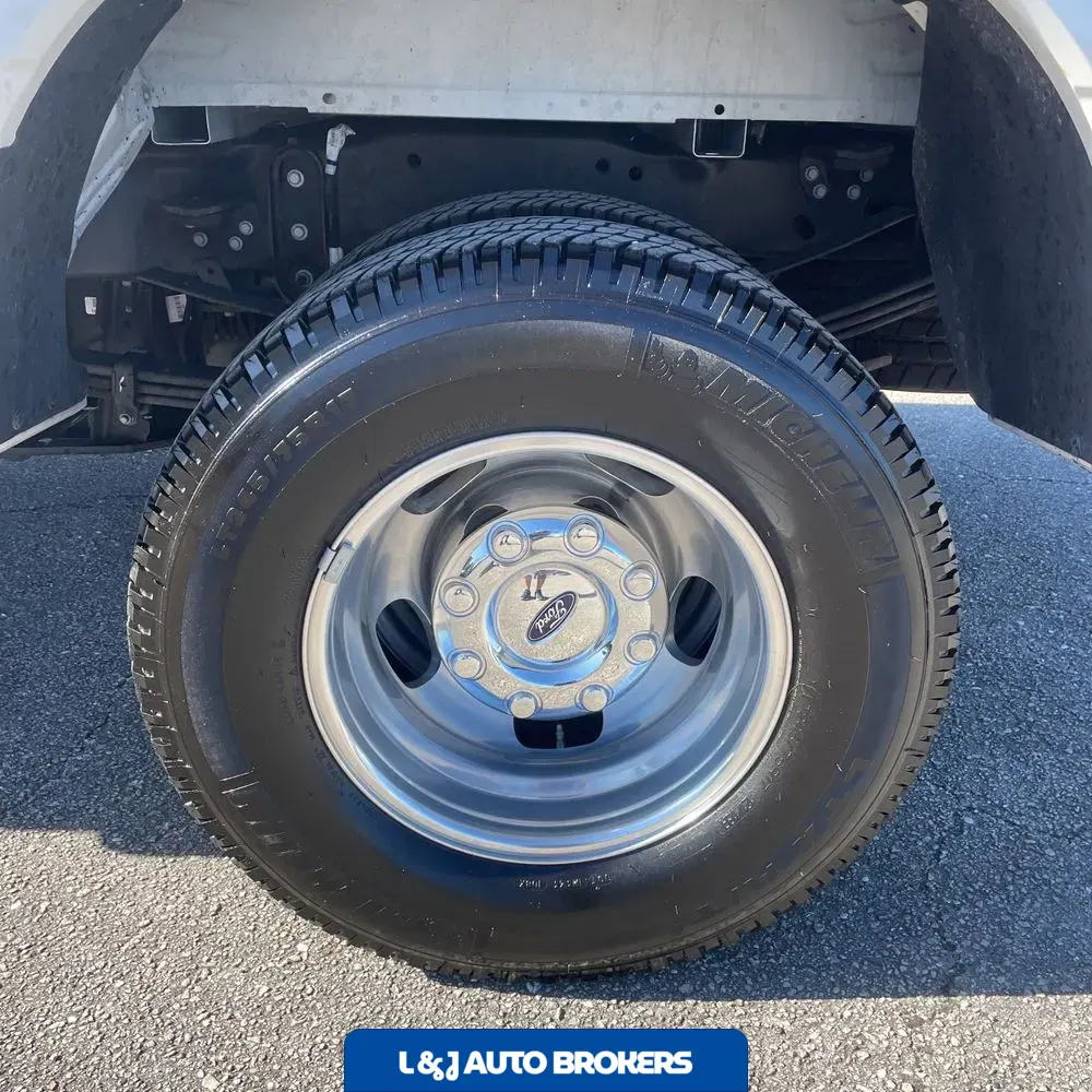 2024 Ford F-350 Super Duty Lariat