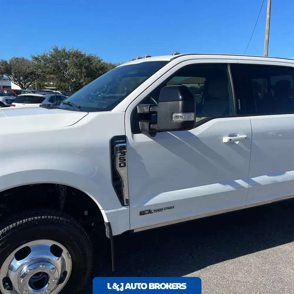 2024 Ford F-350 Super Duty Lariat