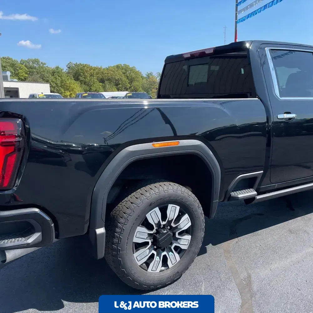 2024 GMC Sierra 2500 Denali