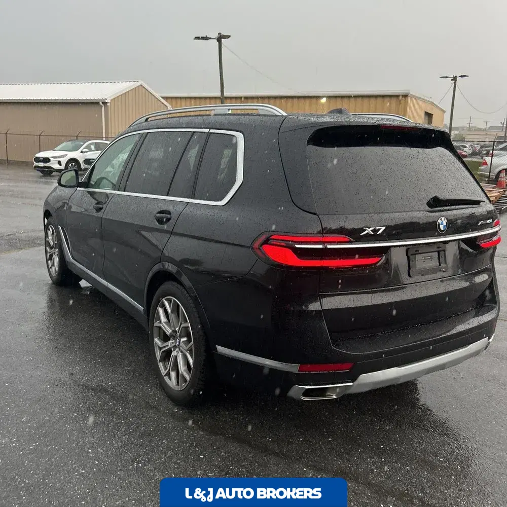 2025 BMW X7 XDrive40i