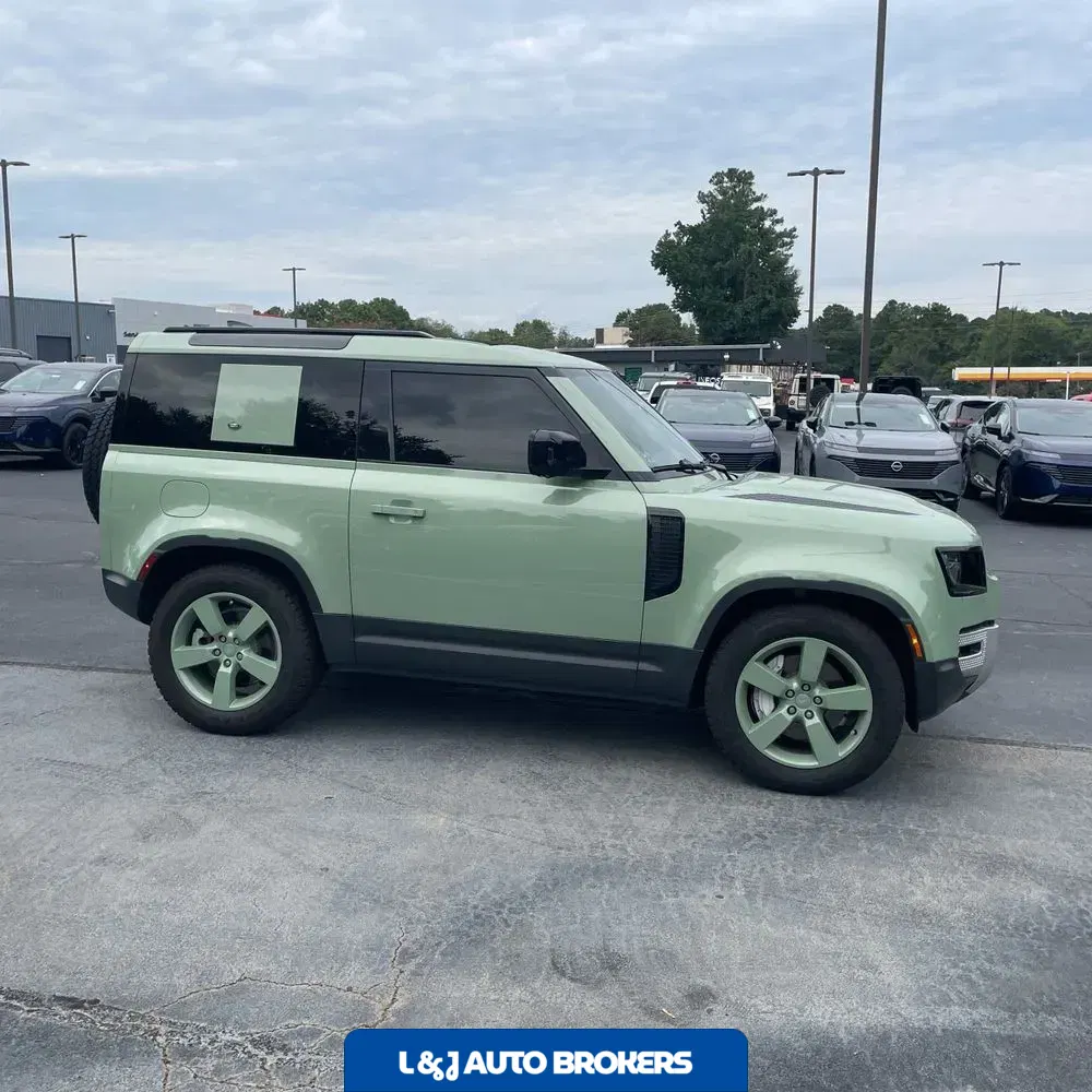 2023 Land Rover Defender 110 Standard