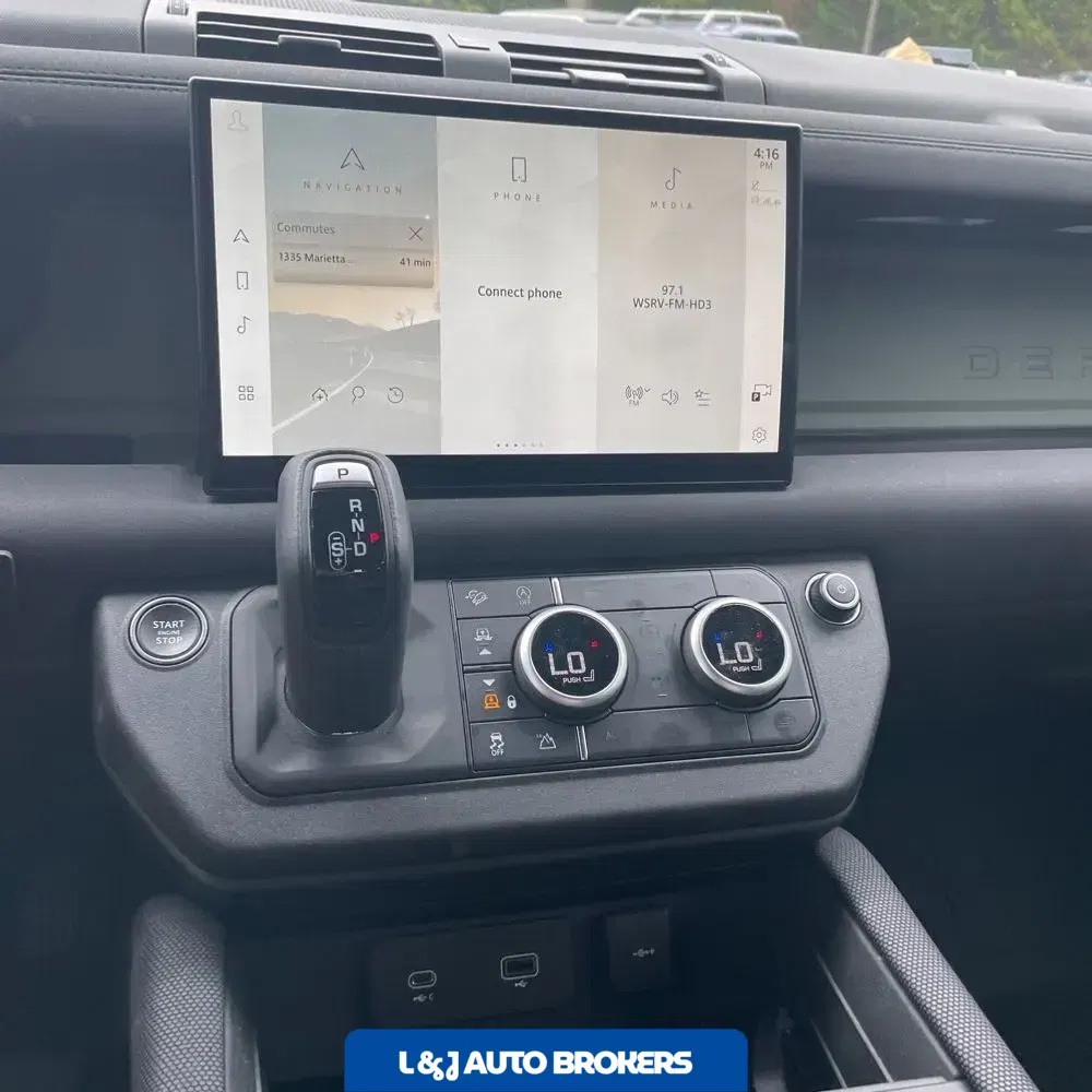 2023 Land Rover Defender 110 Standard