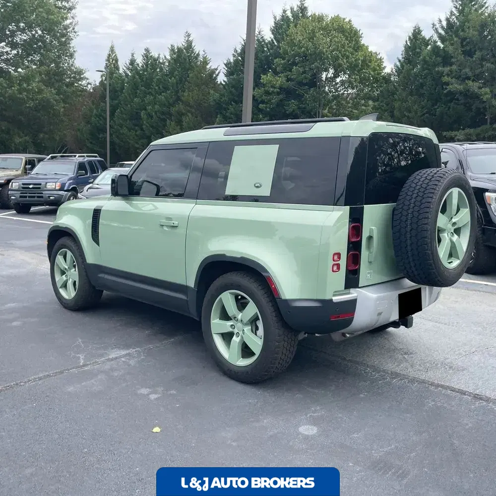2023 Land Rover Defender 110 Standard