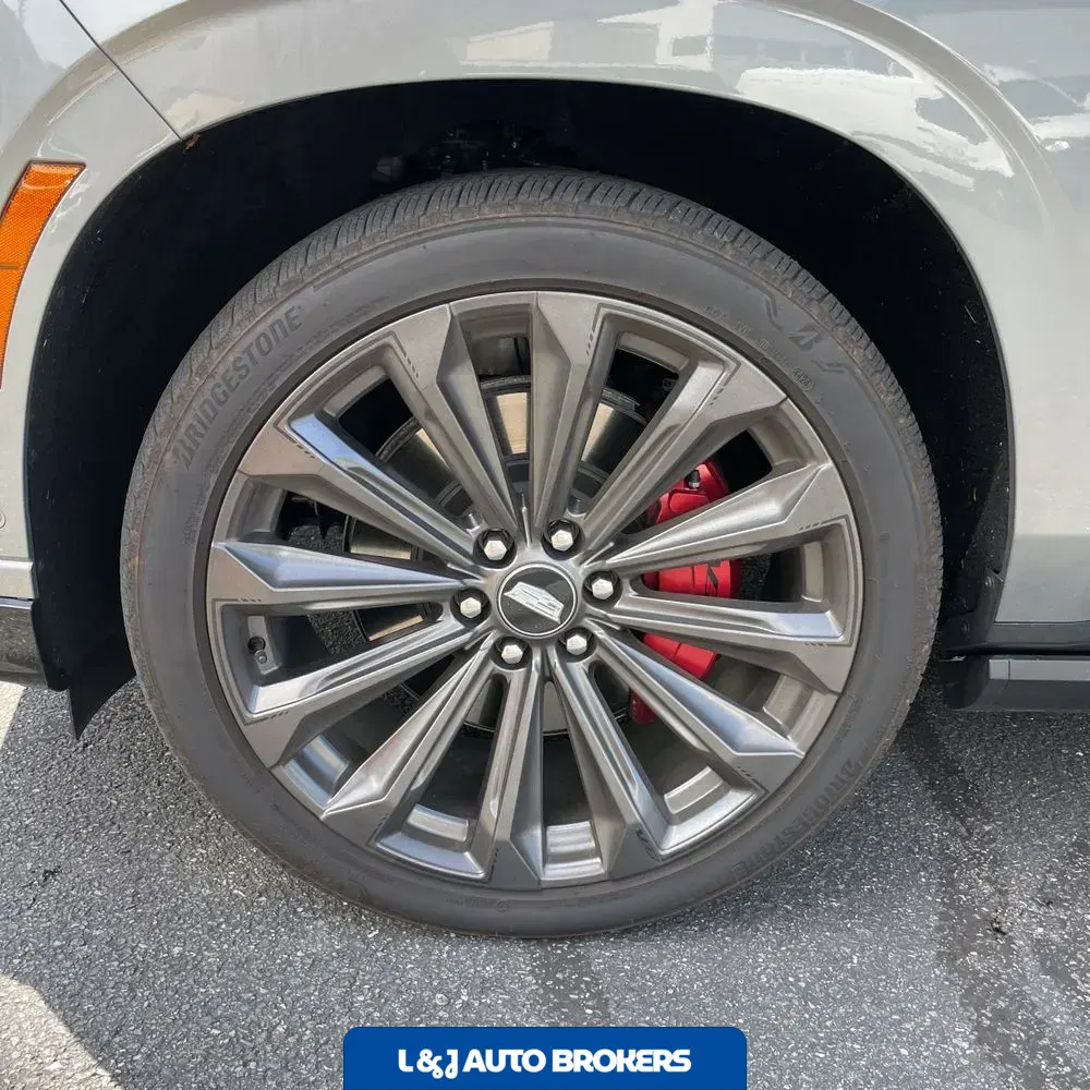2025 Cadillac Escalade-V ESV Base