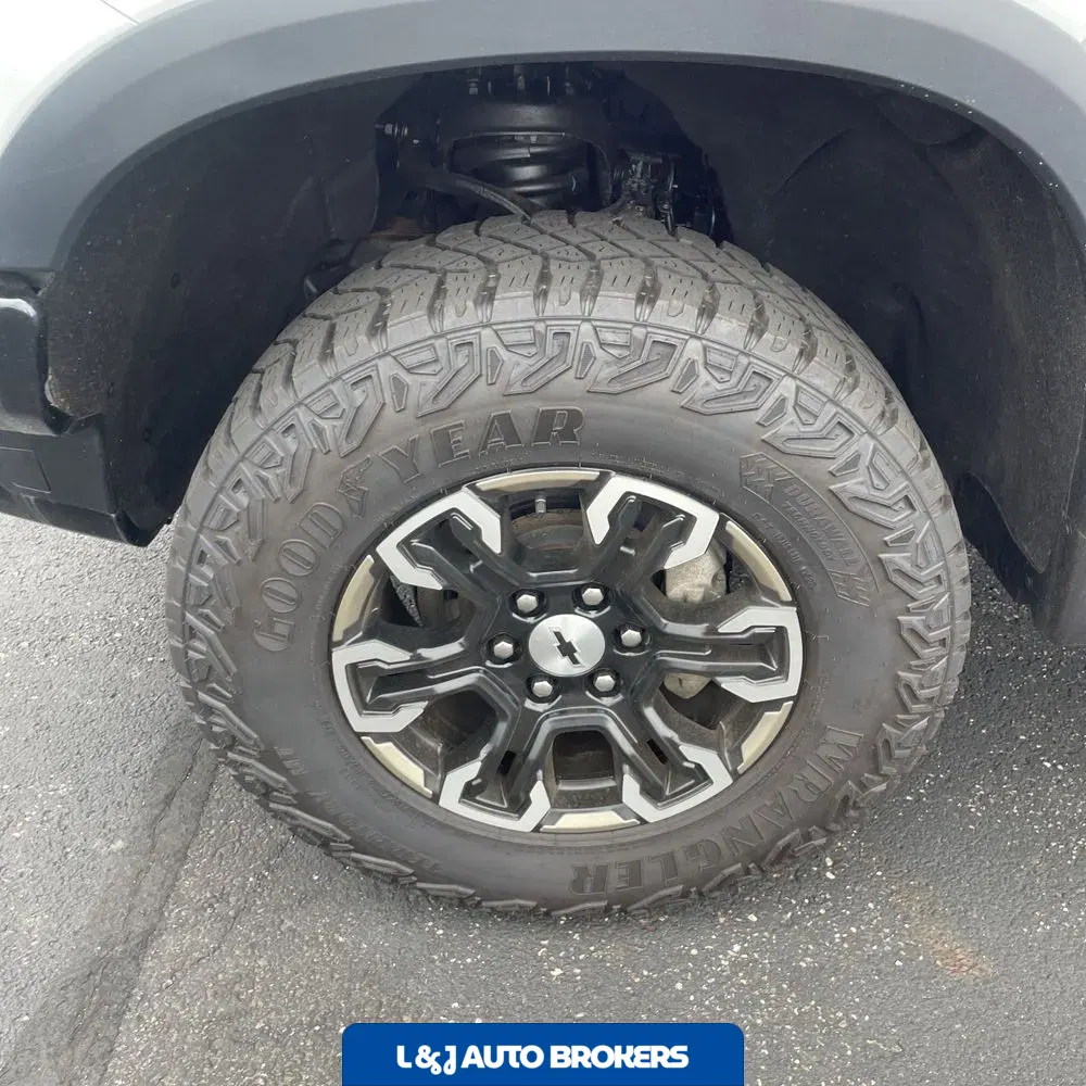 2023 Chevrolet Silverado 1500 ZR2
