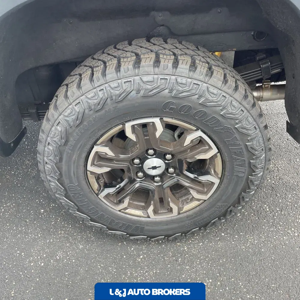 2023 Chevrolet Silverado 1500 ZR2