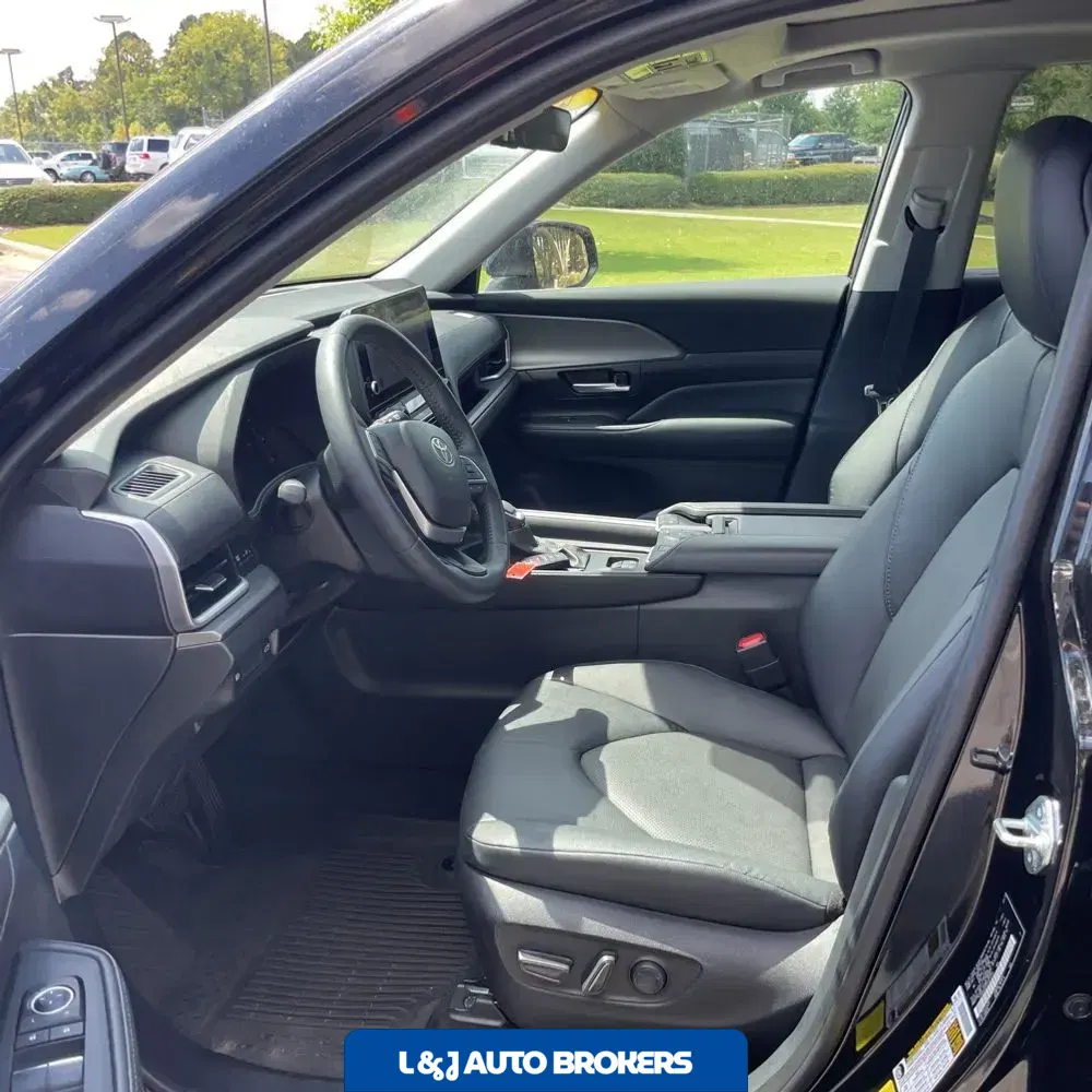 2025 Toyota Grand Highlander XLE