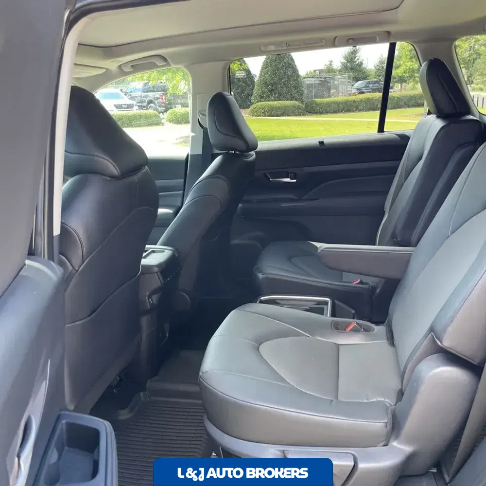 2025 Toyota Grand Highlander XLE