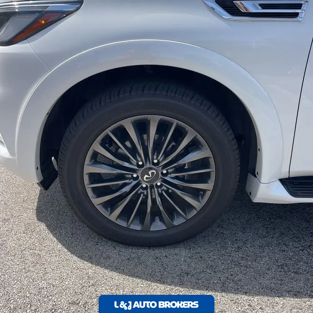 2024 INFINITI QX80 Premium Select