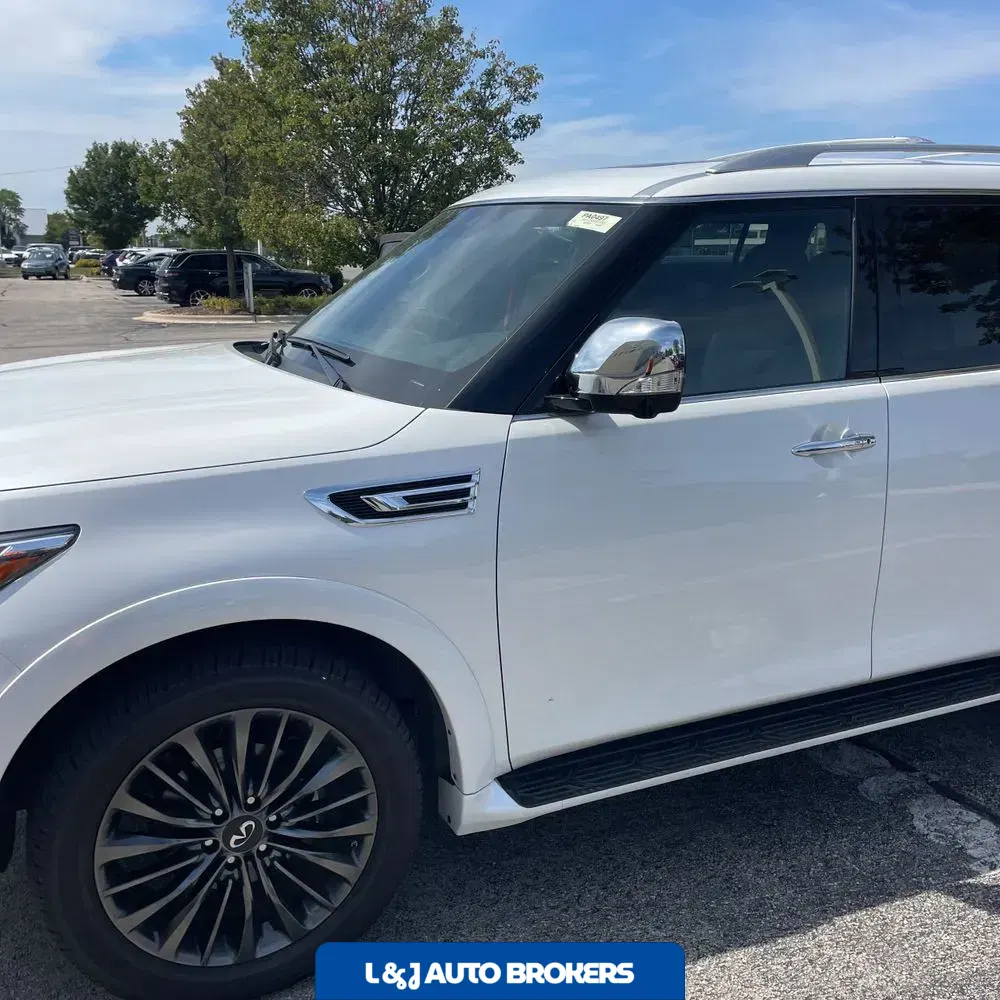 2024 INFINITI QX80 Premium Select