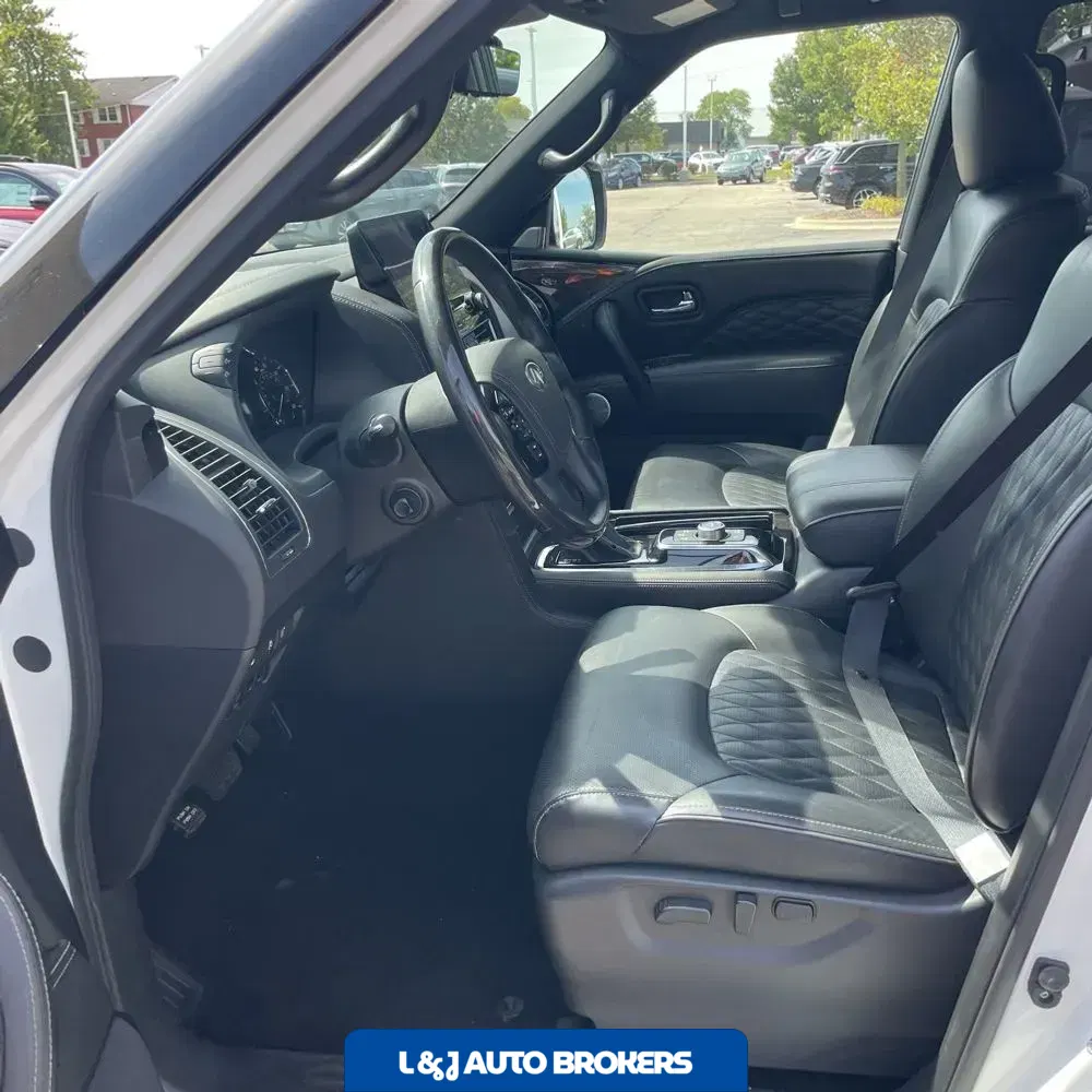 2024 INFINITI QX80 Premium Select