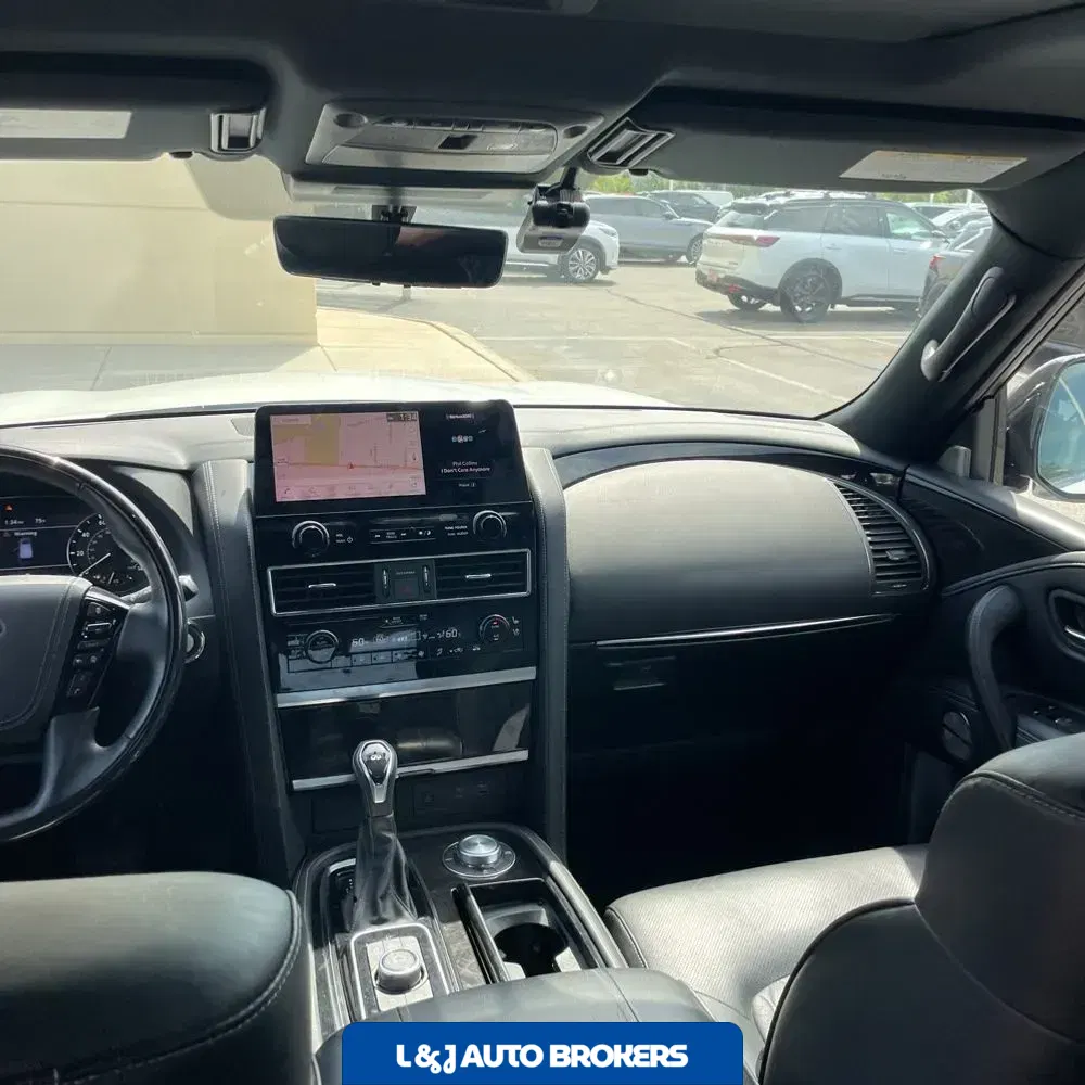 2024 INFINITI QX80 Premium Select