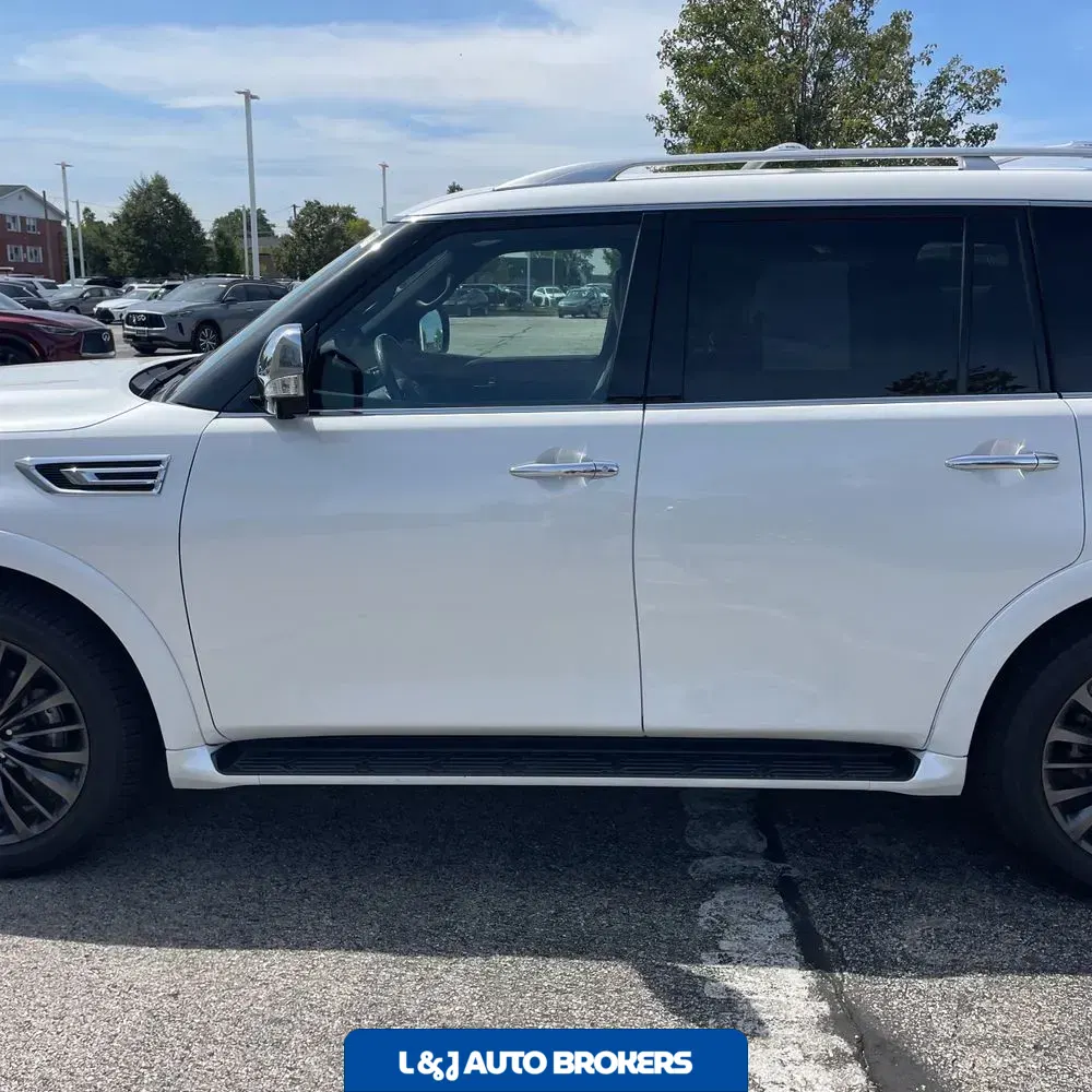 2024 INFINITI QX80 Premium Select